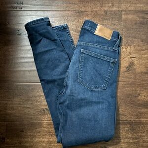Madewell Blue Slim Jeans with Classic Denim Style